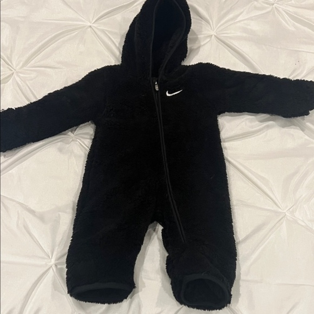Nike Cozy Black Kids Footie One Piece Size 6mons